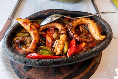 From Sea to Table: Aegean Seafood Delicacy