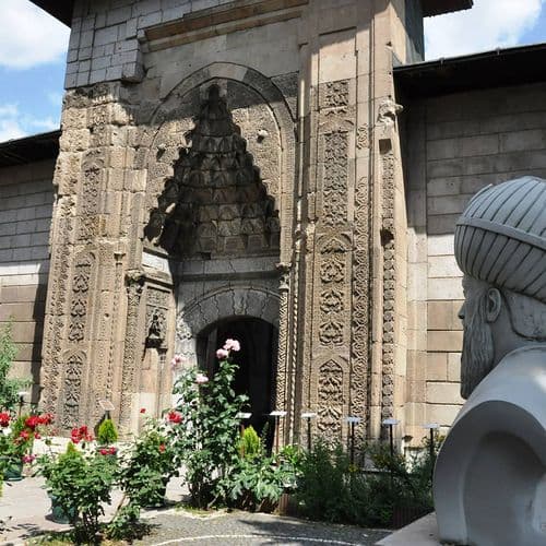 Sabuncuoğlu Şerefeddin Cerrahi ve Tıp Tarihi Müzesi