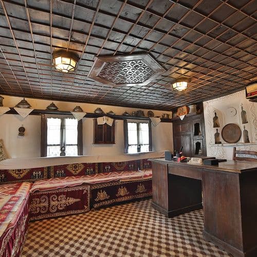 مدرسة جيويتجي أوغلو