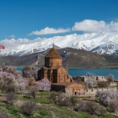 From İstanbul to Ani