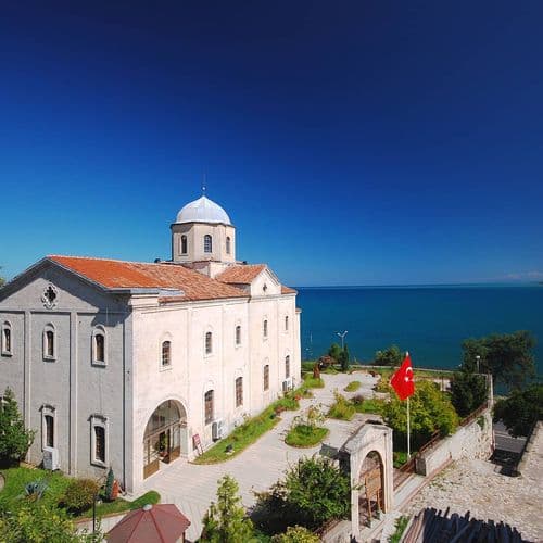 Taşbaşı Cultural Center