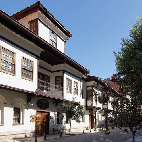 Beşkonaklar Etnography Museum