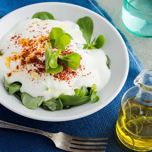Purslane with Yoğurt and Garlic
