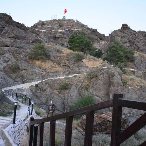 قلعة قانديبَر