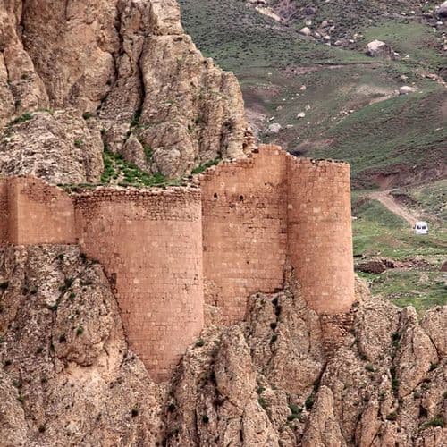 Doğubayazıt Castle (Urartian Castle)
