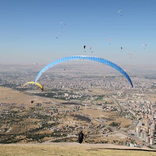 Ali Mountain Paragliding