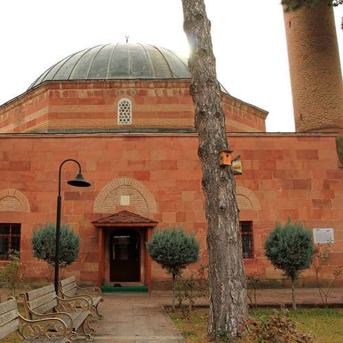 Hasandede Mosque