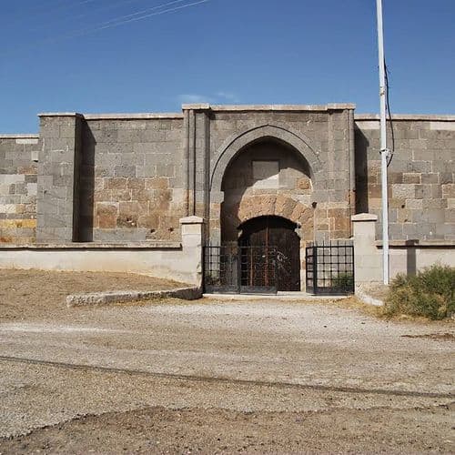 Kesikköprü Caravanserai Posada Cacabey
