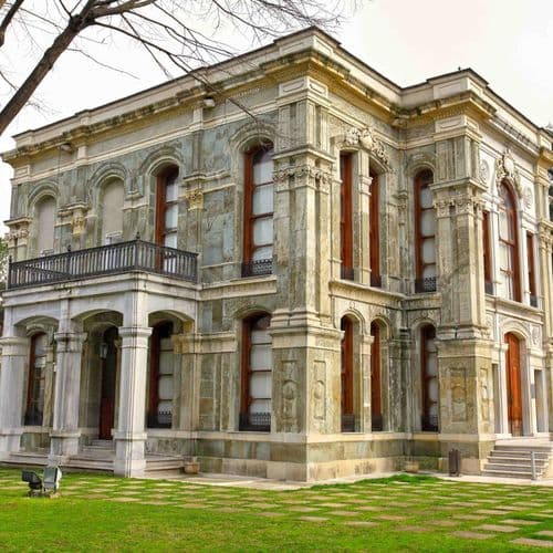 Kasr-ı Hümayun Palace Museum