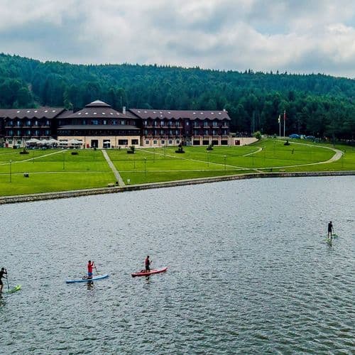 Topuk Plateau and Pond