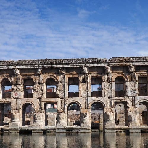 منتجعات صاري قايا وحمام بنت الملك