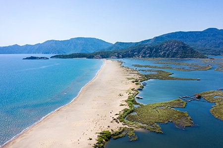 İztuzu Beach: Witness the Caretta Caretta's Magnificent Journey