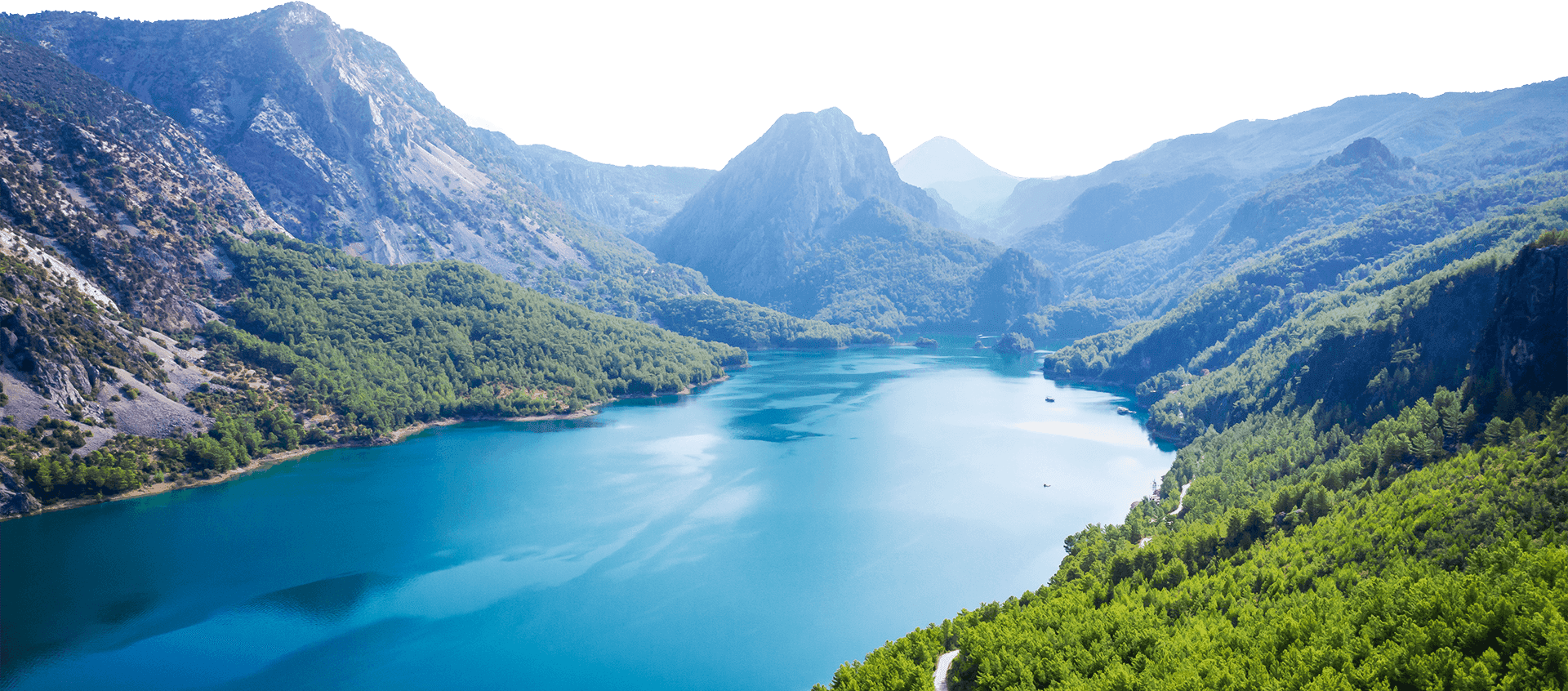 sustainable-hotels-parallax-view